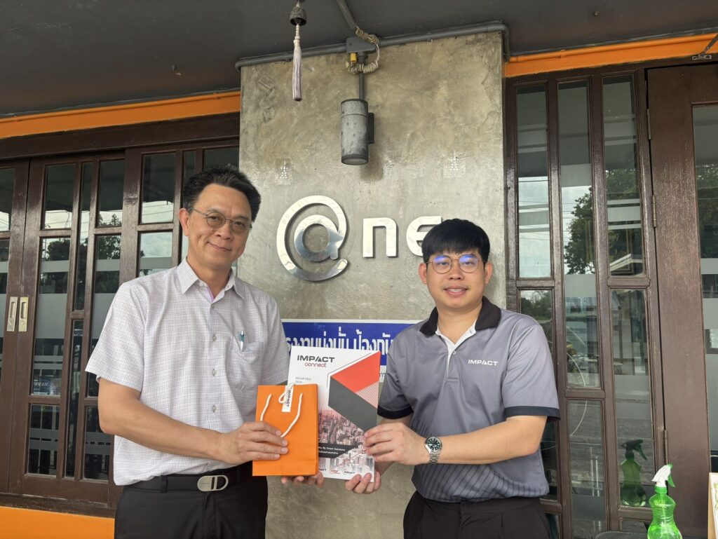 ส่งมอบงานติดตั้งโซล่าเซลล์ให้ A One Accounting