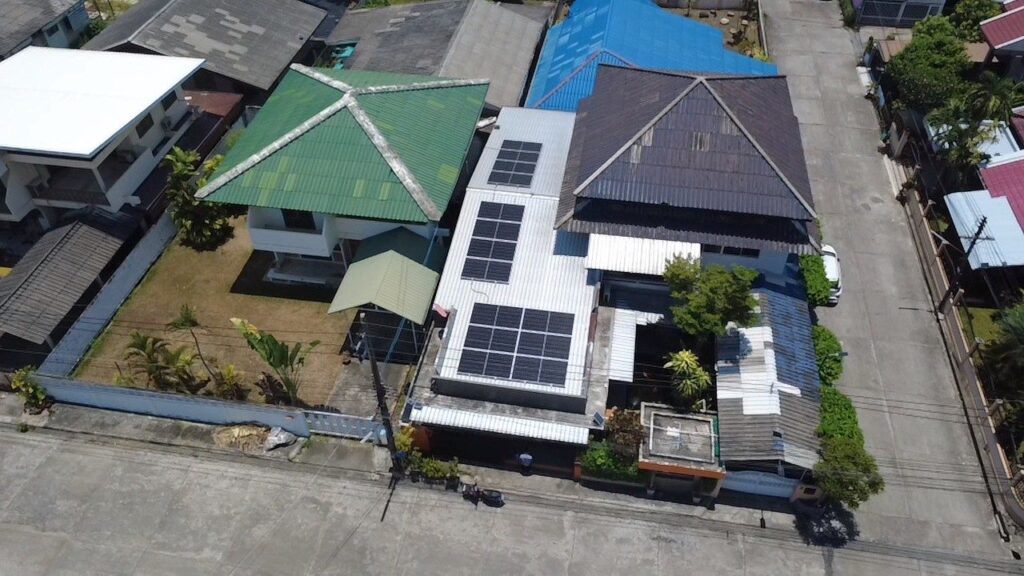 มุมมองโดรนระบบโซล่าเซลล์ Ongrid ที่ A One Accounting